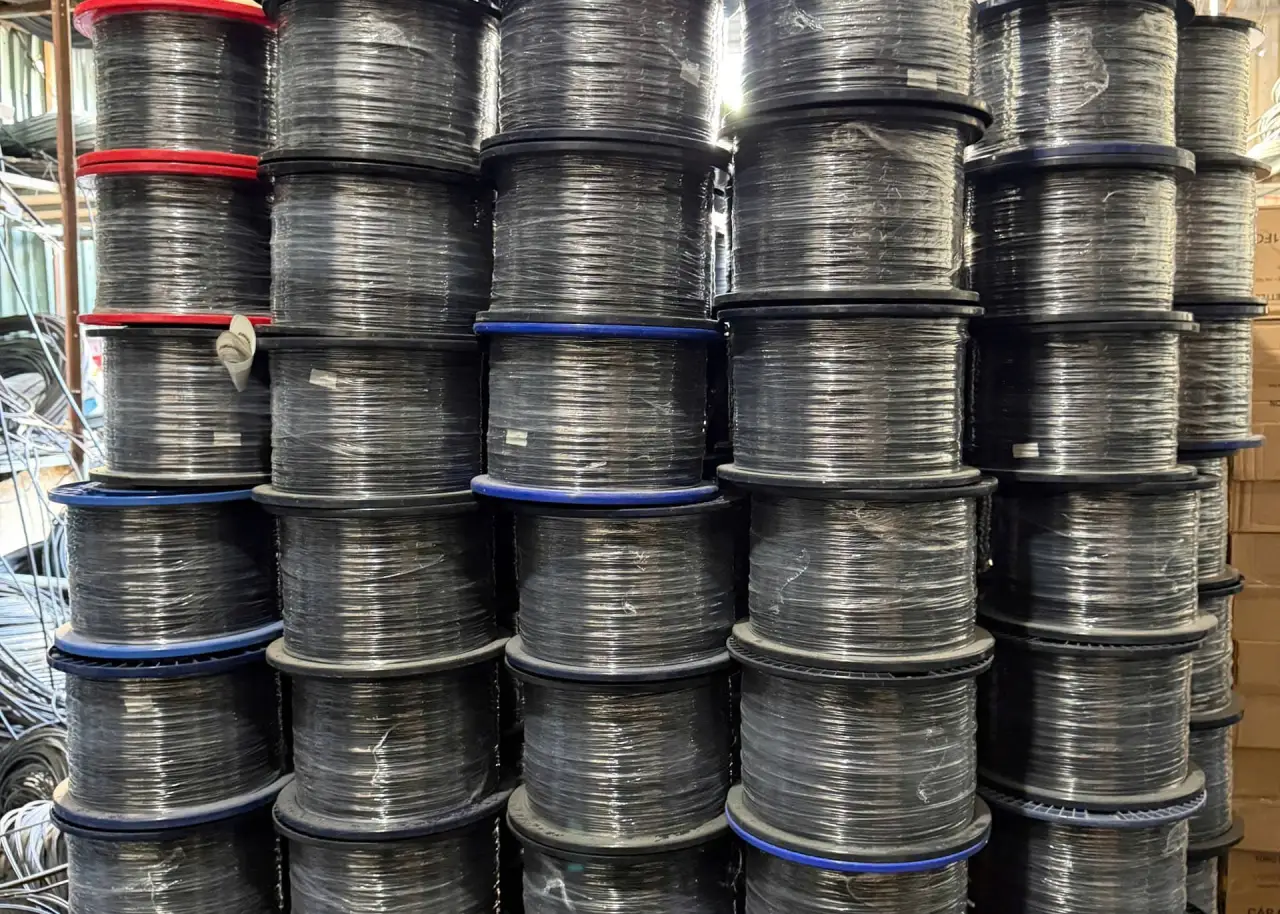 Kho cuộn cáp quang và vật tư viễn thông